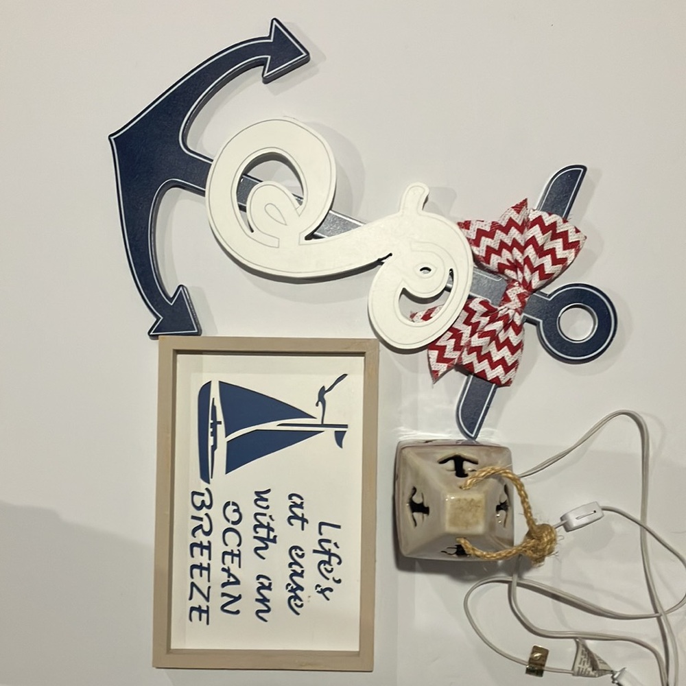 red white & blue themed ocean decor: set of 3 items: anchor S, picture, light